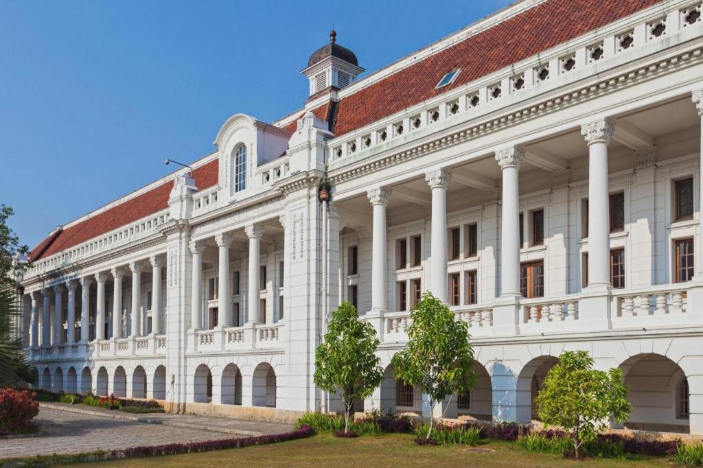 The Grand Palace Resident Jakarta Exterior photo